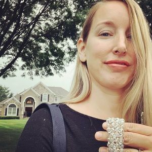 Meet your Posher, Jennifer